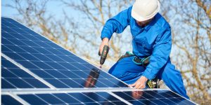 Installation Maintenance Panneaux Solaires Photovoltaïques à Beaulandais